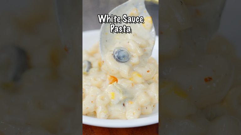 Haina Khattarnak IDEA – cooker wala WHITE SAUCE PASTA #bharatzkitchen #food