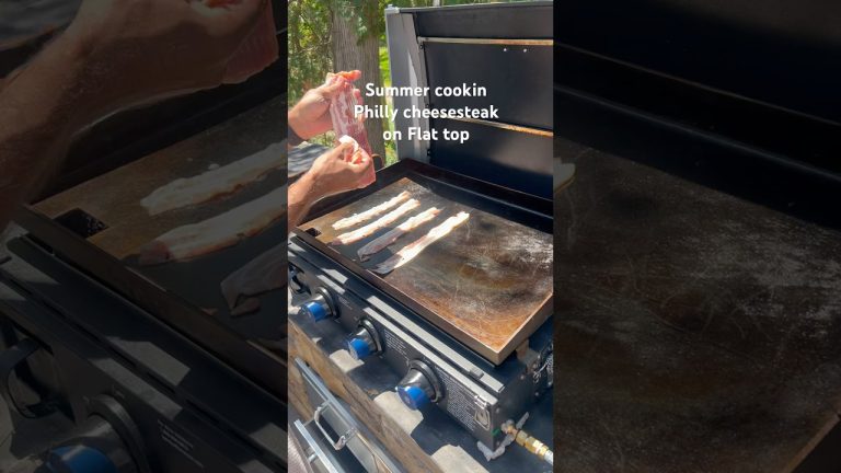 #summer #summergrilling #grill  #shorts #summerlifestyle #livelifetothemax #phillycheesesteak