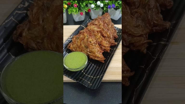 Onion Bread Pakoda Recipe | Perfect Rainy Day Snacks 🌧️☕ 😋 #shorts #recipe #breadpakoda #viral