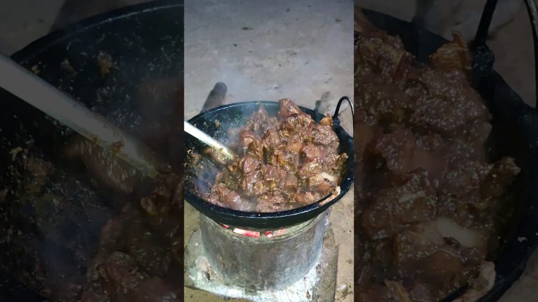 बन्ङुगुर को मासु नेपाली तरिका😋।pork blood recipe in nepali style#shortvideo #porkcurry