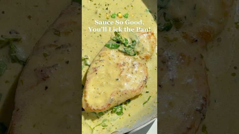 Creamy Pesto Chicken: Click the link in my bio and then select the photo to get the recipe ❤️