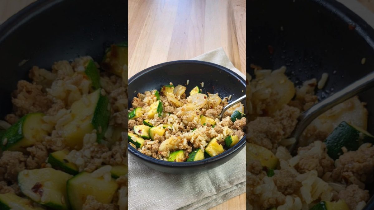 Spicy Ground Pork and Zucchini Stir Fry #zucchini #stirfry #spicy