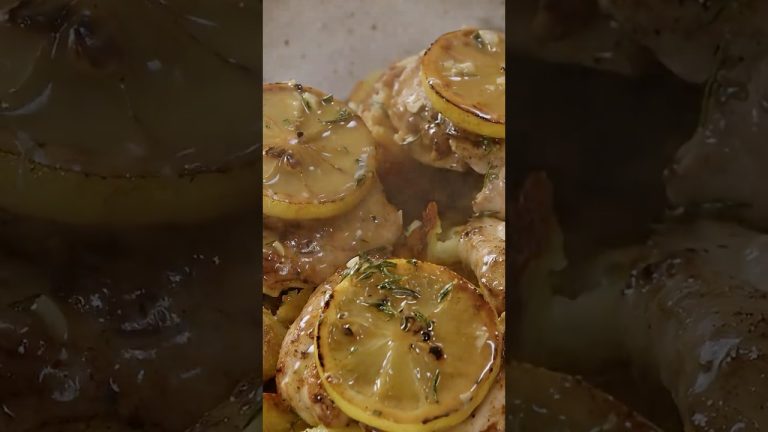 You have to try Curtis Stone’s Greek lemon chicken 🍋 #lemonchicken #chickenrecipes #shorts