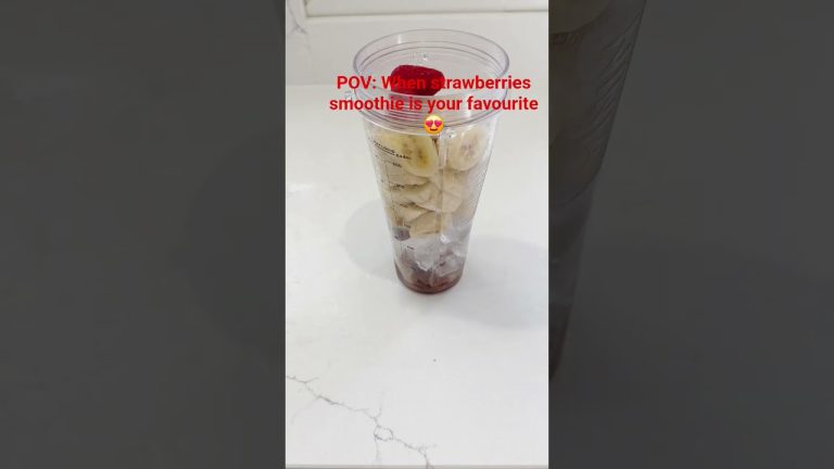 Make The Perfect Strawberry Banana Smoothie In Minutes #bananasmoothierecipe #strawberry recipe