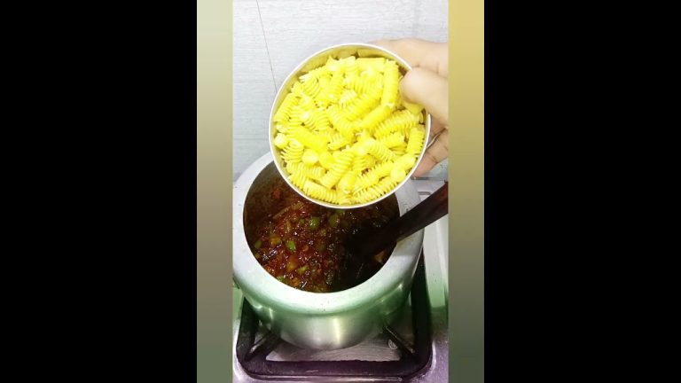 Pasta In Pressure Cooker  | Pasta Cooker Me Kaise Banaye | Pasta Recipe | Easy Pasta Recipe