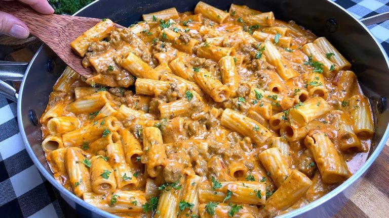 I Tried the Viral Creamy Ground Beef Pasta Recipe – So Easy and Delicious!