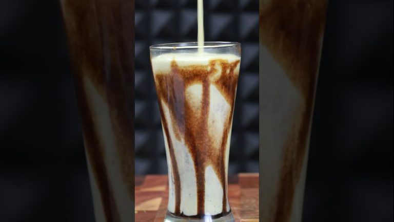 Avocado Banana Smoothie. #asmr #food #cooking #shorts #smoothie #milkshake