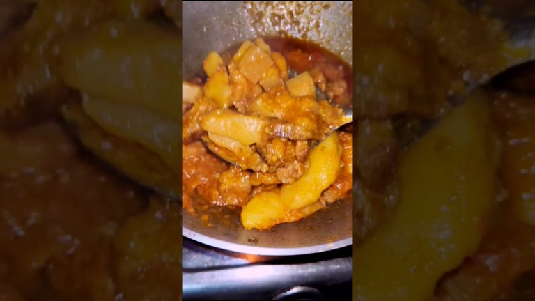 গাহৰি মাংস আৰু ৰুটি👩‍🍳Pork Curry Recipe❤#assamesefood #porkrecipe #food #cooking #ytshorts #shorts