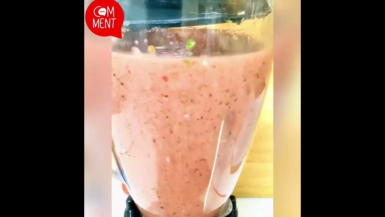 Delicious Fruits & Veggie Smoothie Recipe | Dyana Kitchen #smoothies