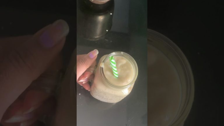 Guava banana smoothie #smoothie recipes#healthylifestyle #youtubeshorts #viral#yt