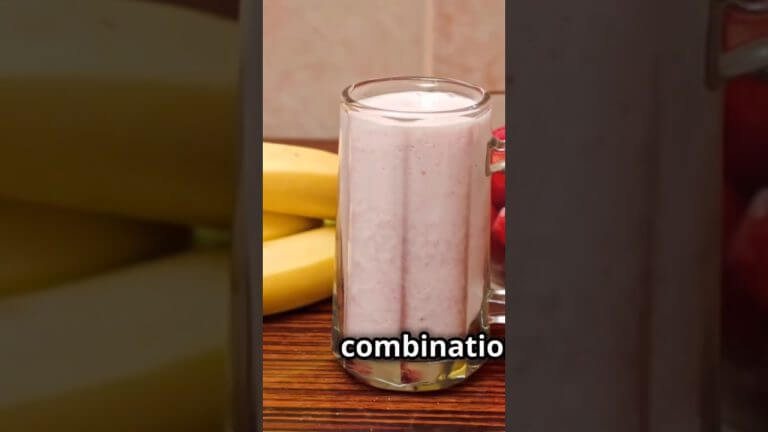 You can replace lunch with this weight loss strawberry smoothie #smoothie #weightloss #usa