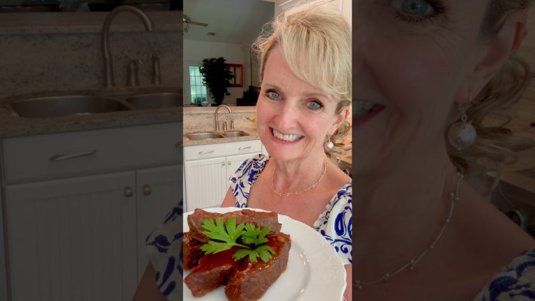 Country-Style Beef Ribs #southerncooking #ribs #recipe in description