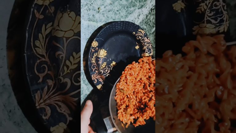 yammy yammy red chilli pasta 🍝😋😋 #shorts #pasta #pastarecipe #shortvideo #short