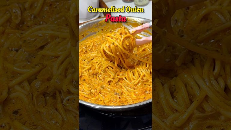 Caramelised Onion Pasta | कारमेलाइज्ड प्याज पास्ता #shorts #pasta #youtubeshorts #recipeshorts