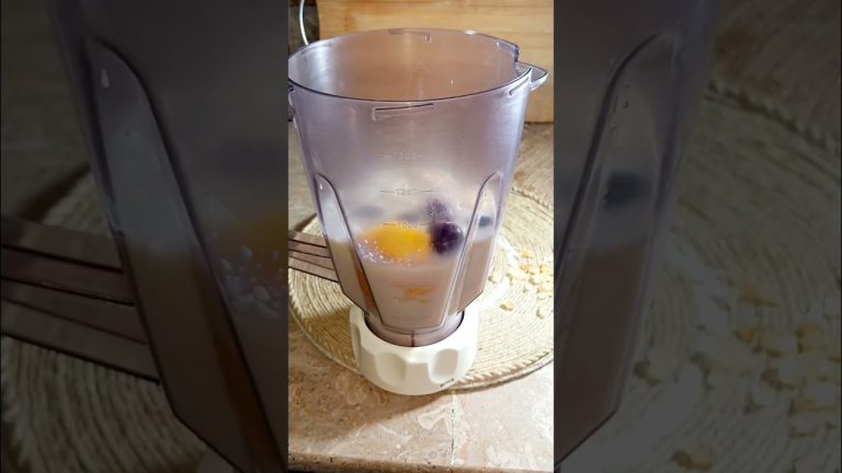 refreshing summer morning  milkshake #milkshake #breakfast #youtubeshorts #trendingshorts #shorts