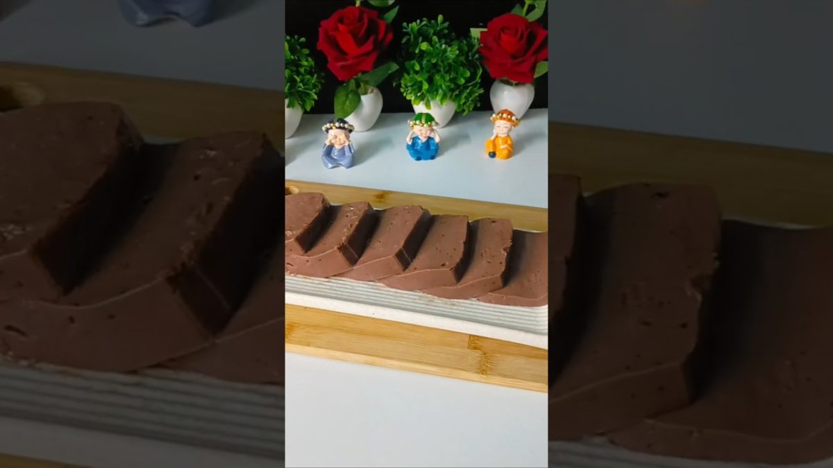 Chocolate Pudding 🍫😋#shorts #ytshorts #trendingshorts #viral #easy #shortsfeed #chocolate #dessert