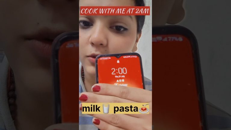 Craving Pasta at 2 AM Relatable?🍝#2AMCravings #RelatableShorts #PastaLover #IndianGirl #ComedyShorts
