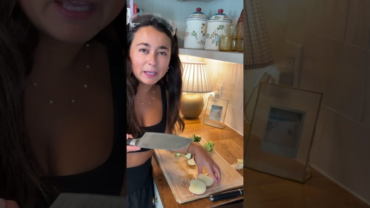 we have a green smoothie every day we're working on the house