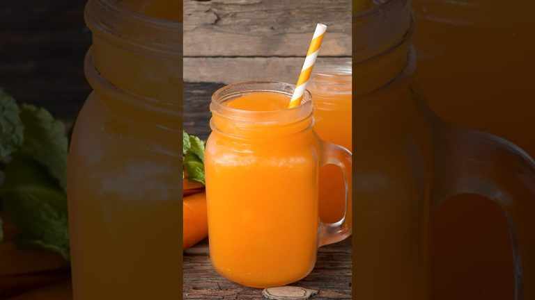 Super Easy Carrot Smoothie Recipe You'll LOVE!