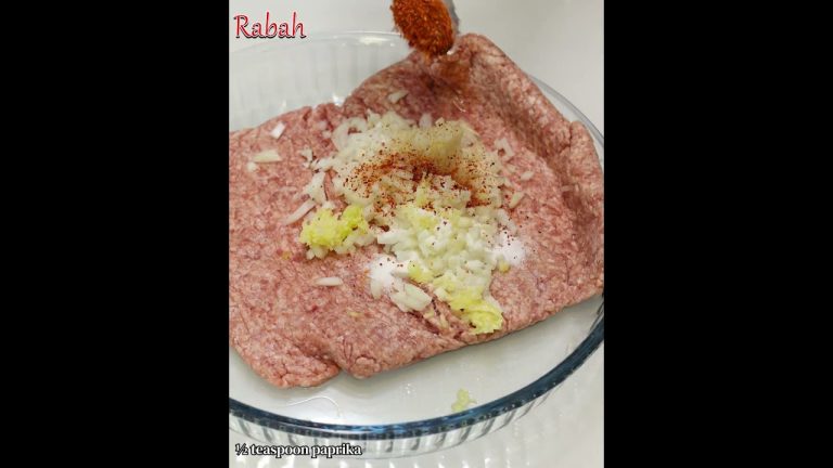 Ground Beef & Zucchini Bake 😋 The Tastiest, Quick & Easy Dish!  Perfect Family Meal 🔥