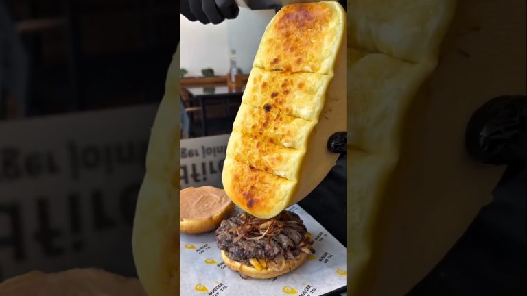 Simple Burger                                         #burger #cheeseburger #recipe