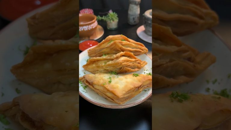 Itna Tasty 🤩 Aloo Patties Recipe 🥔💕 #snack #aloosnacks #snackideas #snacksrecipe #nashta #snackvideo