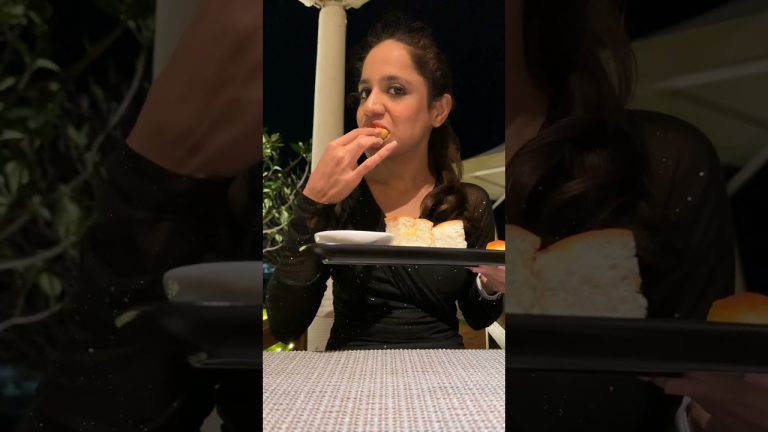 Trying The MOST EXEPENSIVE Dish at a 5 Star | Upper Deck Taj Review 😱 | So Saute #shorts