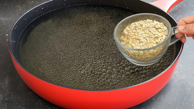 Add oats to boiling water and you’ll be amazed by what happens next! 😨