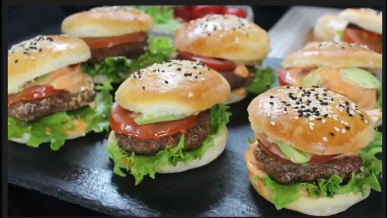 How To Make Homemade Beef Burgers + Recipe ||