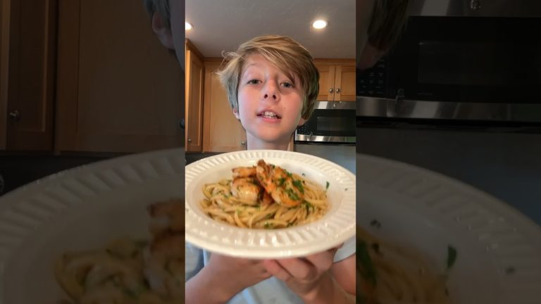 Shrimp Scampi! #shorts #fyp #viral #cooking #food #chef #recipe #shrimp #pasta #italian #trending