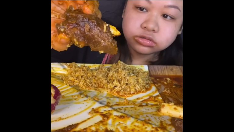 ASMR: EATING SPICY MUTTON CURRY🔥 BASMATI RICE || #shorts #mukbangn#asmreating #mukbangasmr #asmr