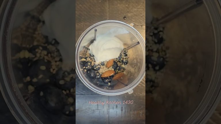 High Protein Smoothie #recipe #protein protei#viral #trending #viralvideos #smoothie #blueberry