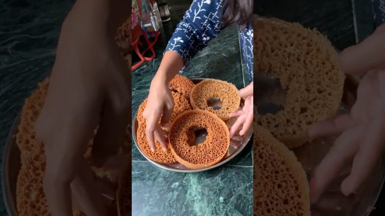 Sab ki tarifon ne Dil khush kar diya #shorts #ghewar #easyrecipe #sweetrecipe #youtubeshorts