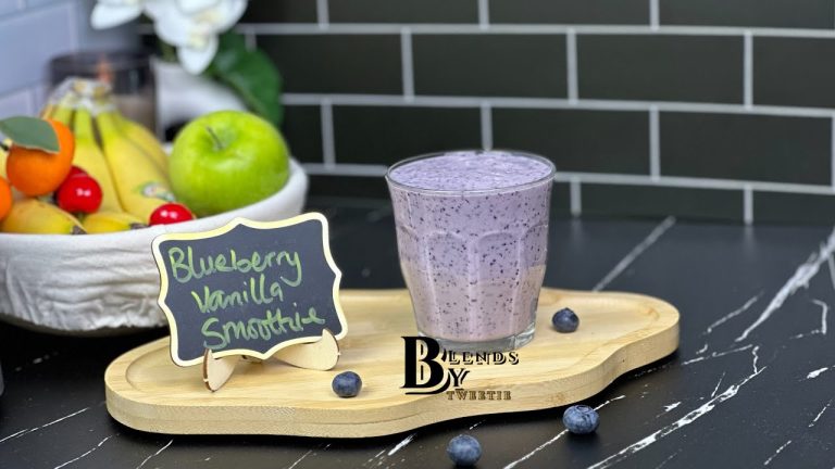 Blueberry Vanilla Smoothie — Like a Muffin in a Glass!