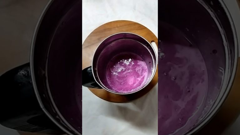 Dragon Fruit and Banana Smoothie #shorts #shortsfeed #trending #viralvideo #shortvideo #dahihandi