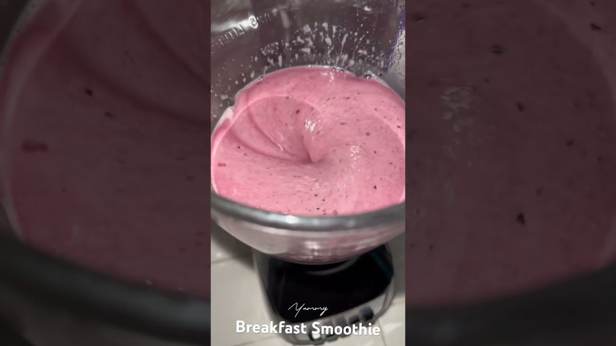 Easy Breakfast Smoothie | Summer Break Breakfast #smoothie #smoothierecipes #sahm