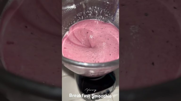 Easy Breakfast Smoothie | Summer Break Breakfast #smoothie #smoothierecipes #sahm