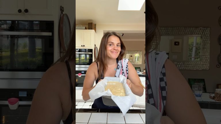 Super simple & classic banana bread recipe #recipe #bananabread