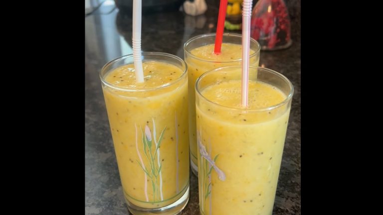 Recipes Mania: Sparkling Smoothie 🍌🥭🥝🫚🍊