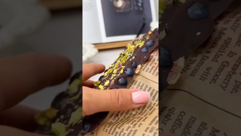 💜⚡ Viral Blueberry Bark Snack Hack!