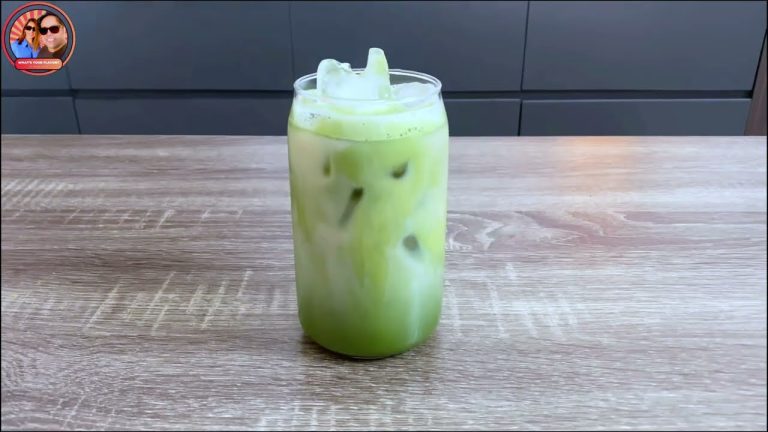Iced Matcha Latte in 5 Minutes 🍵 Cool, Creamy & Better Than Starbucks #matcha #sweet #icedcoffee