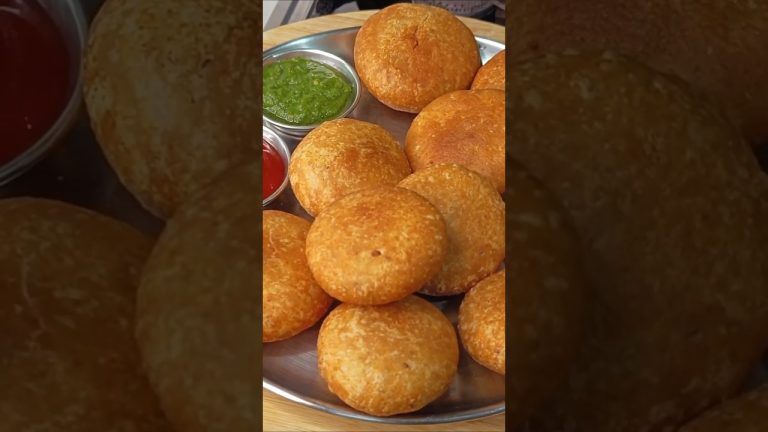 Gehu ke Aate ki Khasta Aloo Kachori Short Video | Aalu Kachauri shorts #shortvideo #shorts #ytshorts