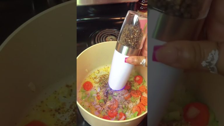 Cook dinner with me #chickennoodlessoup