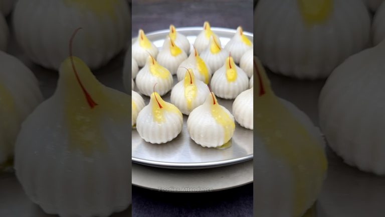 परफेक्ट मोदक बनाने का सबसे आसान तरीका Modak Recipe #shorts #trending #modak #dessert #ytshorts