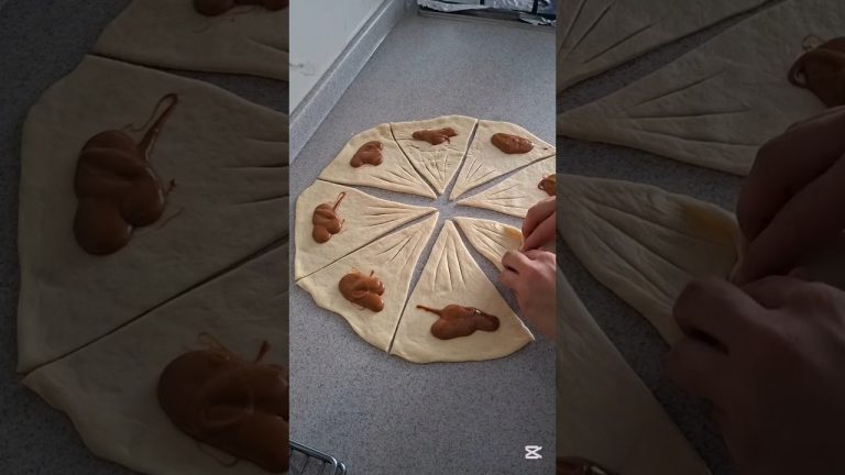 very easy and sweet buns recipe #sweetfoods #bunsrecipe #bunstyles #baking #recipe  #croissant