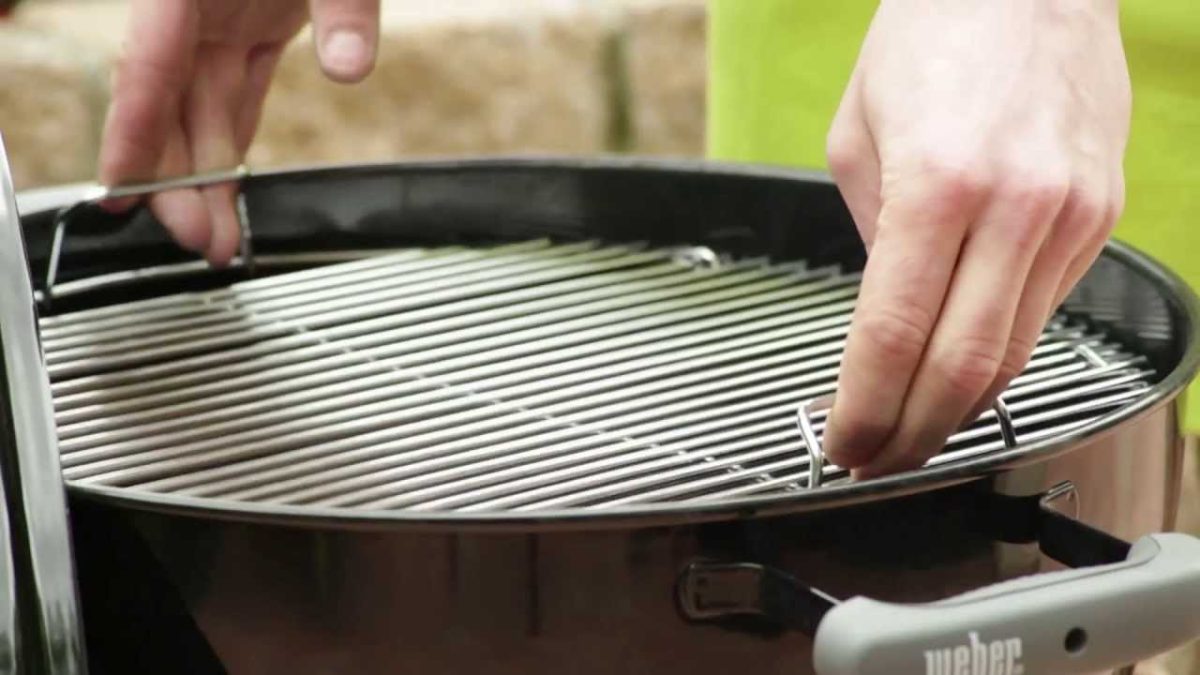 Hoe werkt een houtskoolbarbecue?