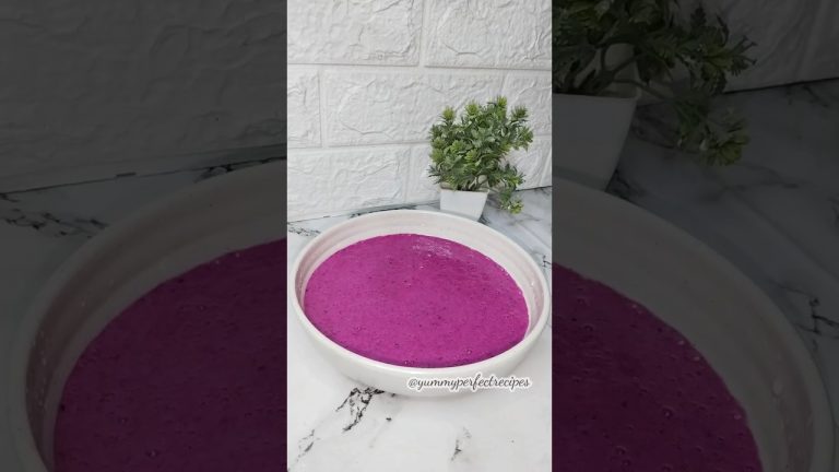 Dragon fruit Banana smoothie