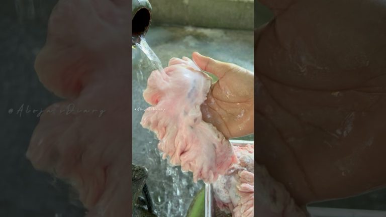 CLEANING AND PREPARING CHICHARON BULAKLAK FOR COOKING #shorts