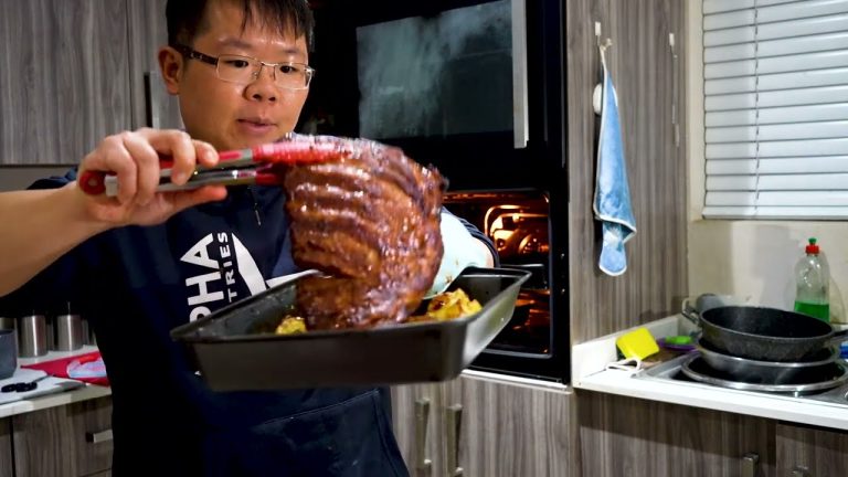 MY NEW FAVORITE BBQ CHAR SIU RIBS (SO EASY/SO DELICIOUS!) | COOKING WITH WAH JAI