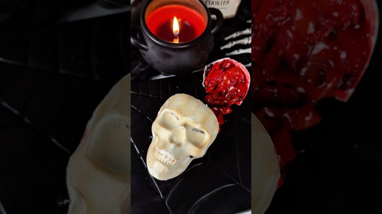 Halloween treats #halloween #chocolate #cake #baking #cakedecorating #spookyseason #dessert #recipes